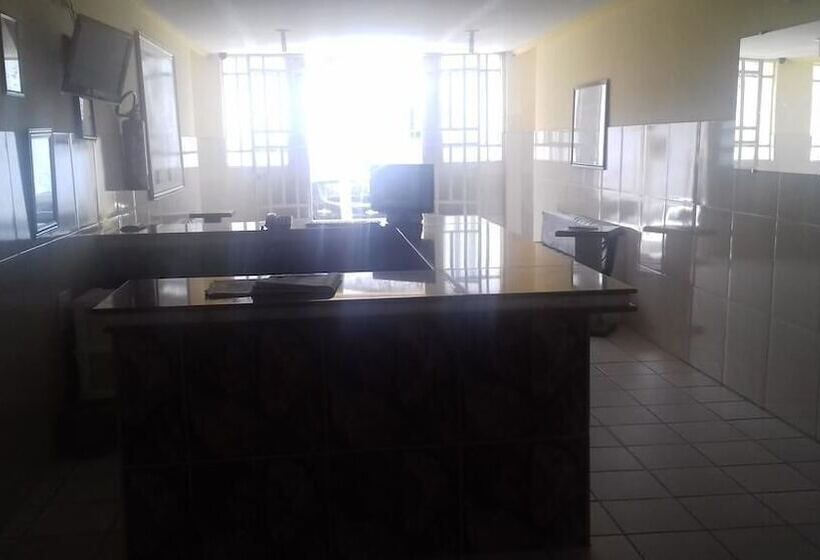 Отель Renascente