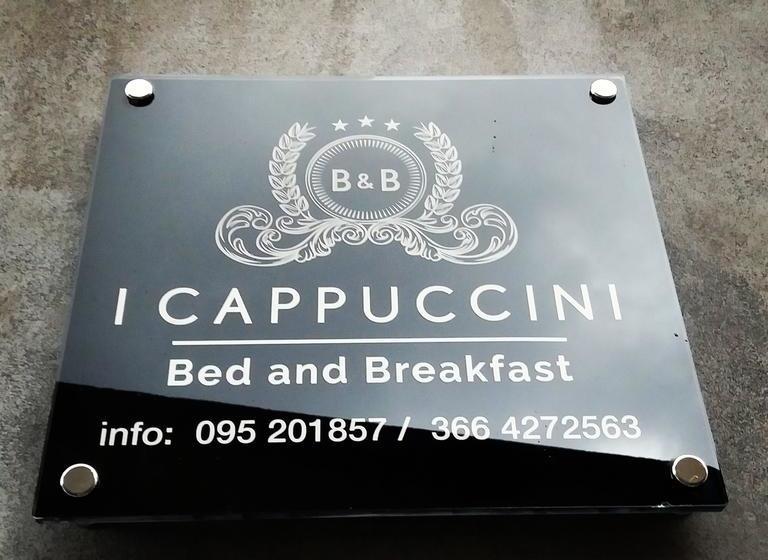 تختخواب و صبحانه I Cappuccini Rooms