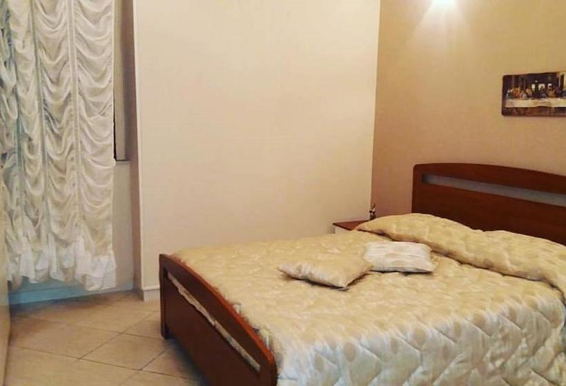 تختخواب و صبحانه I Cappuccini Rooms