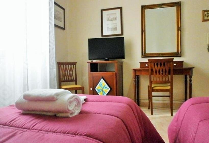 تختخواب و صبحانه I Cappuccini Rooms