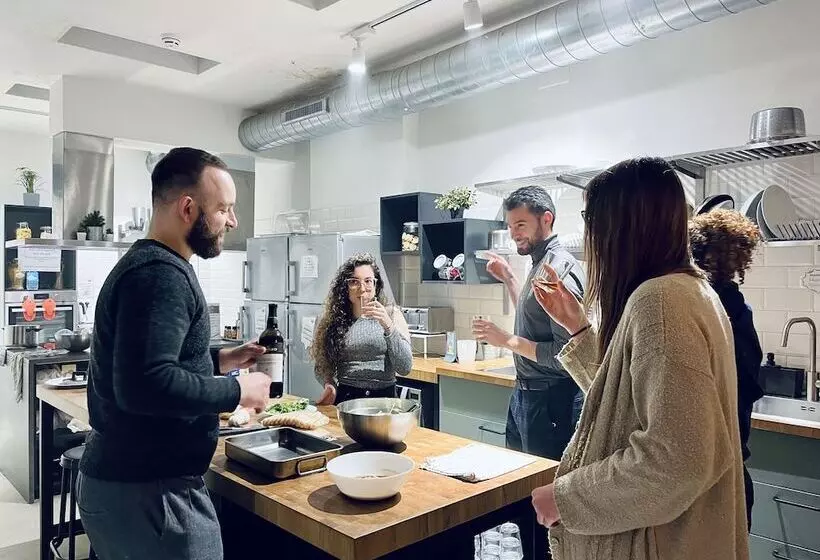 هاستل Quo Milano