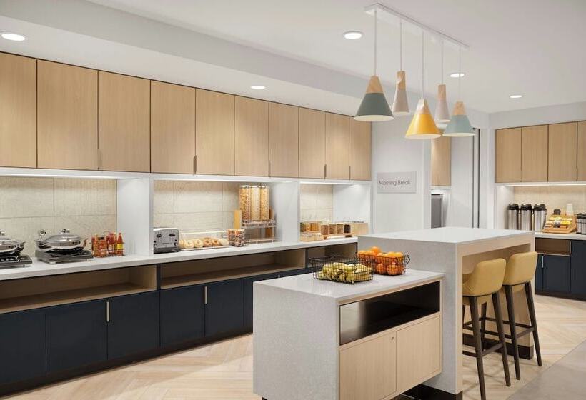 فندق Towneplace Suites By Marriott Crown Point