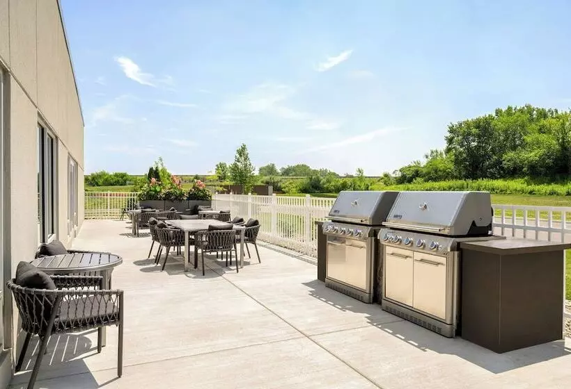 Hotelli Towneplace Suites By Marriott Crown Point