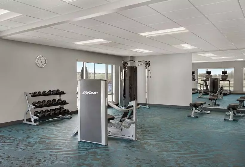 Hotelli Towneplace Suites By Marriott Crown Point