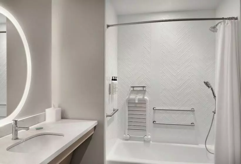 Hotelli Towneplace Suites By Marriott Crown Point