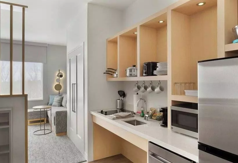 Hotelli Towneplace Suites By Marriott Crown Point