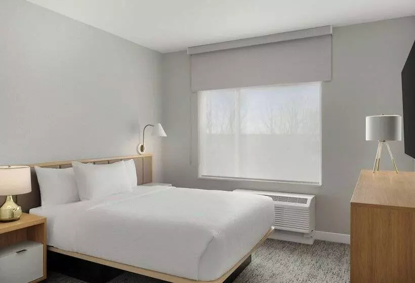 Hotelli Towneplace Suites By Marriott Crown Point