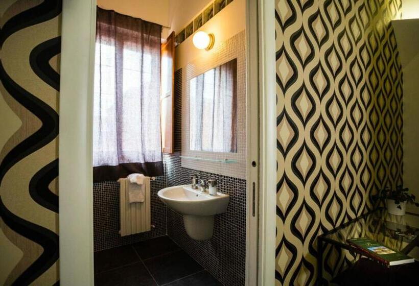 تختخواب و صبحانه Casa Retro