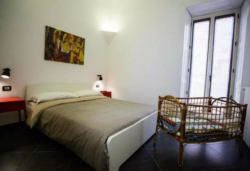 تختخواب و صبحانه Casa Retro