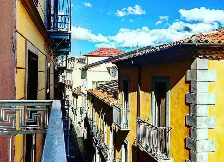 تختخواب و صبحانه Casa Retro