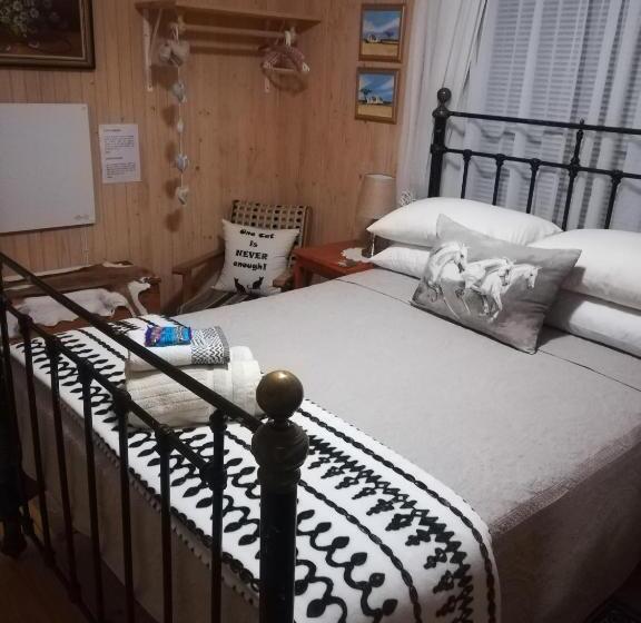 Bed and Breakfast Kattekwaad Accommodation