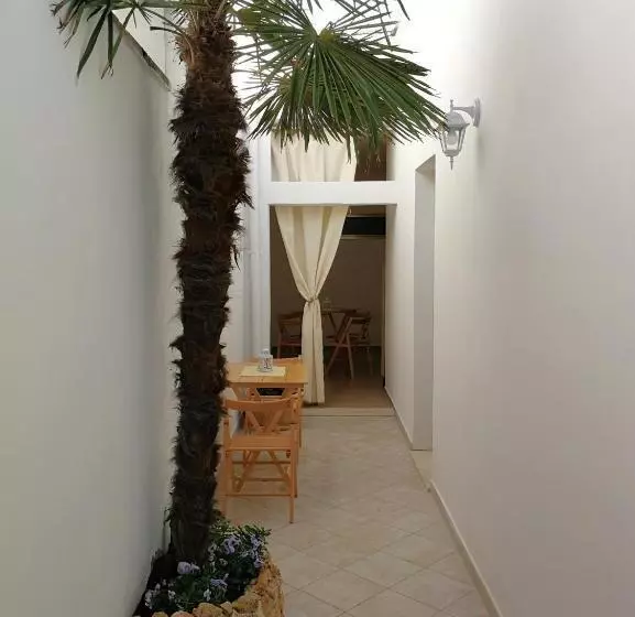 Aamiaismajoitus (B&B) Palmarì