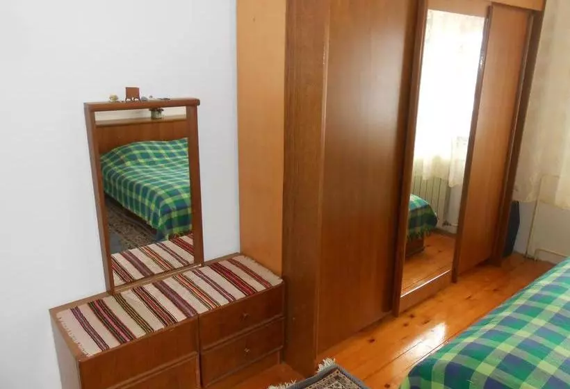 تختخواب و صبحانه Apartman Draga