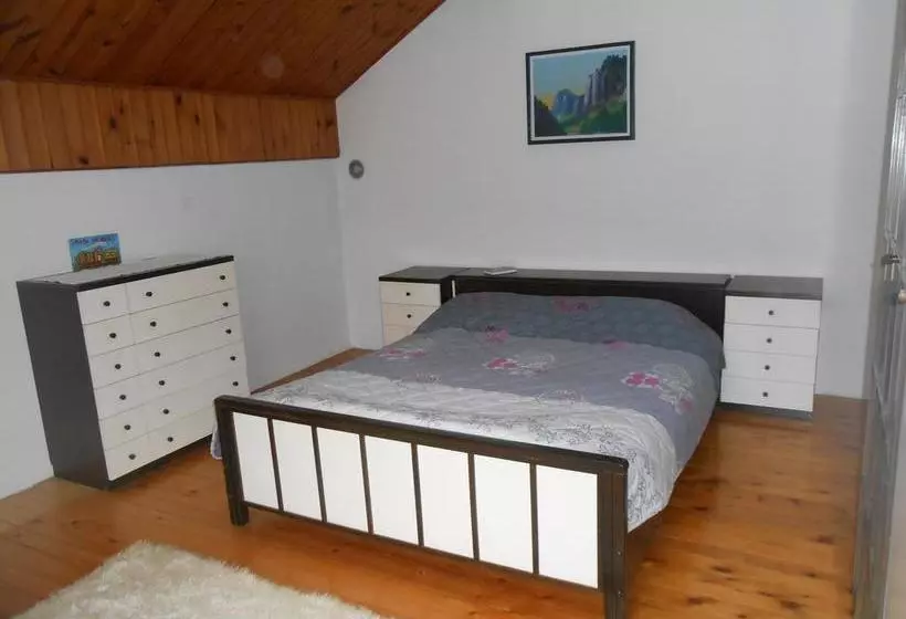 تختخواب و صبحانه Apartman Draga