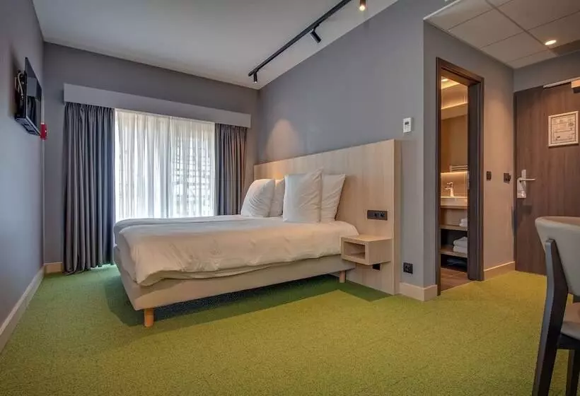 ホテル Hôtel Five Nations