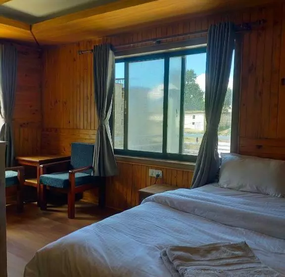 هتل Grand Shambala