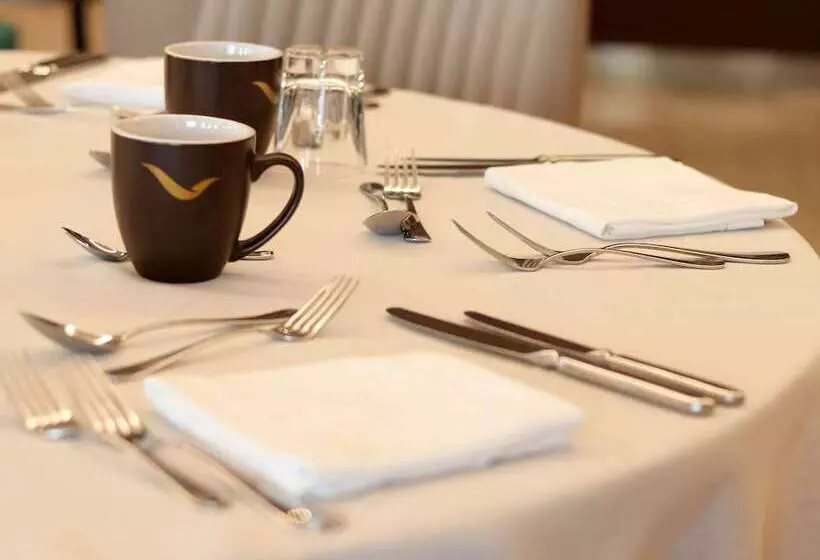 Mövenpick Hotel Du Lac Tunis