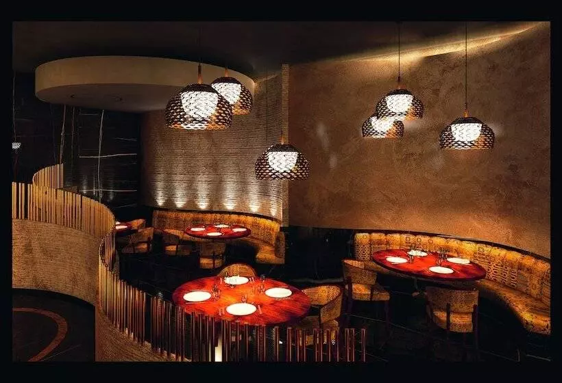 Mövenpick Hotel Du Lac Tunis