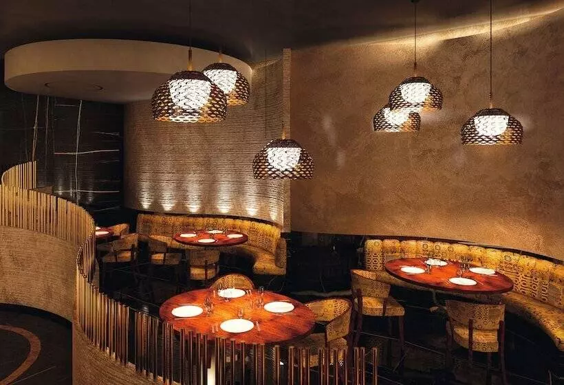 Mövenpick Hotel Du Lac Tunis