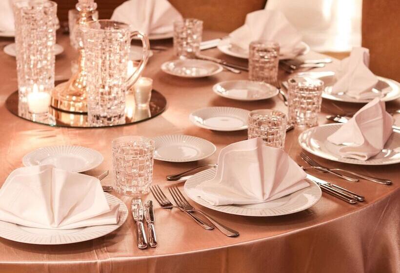 Mövenpick Hotel Du Lac Tunis