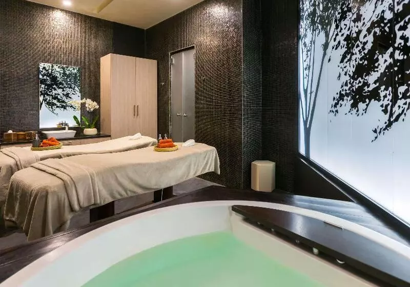 Mövenpick Hotel Du Lac Tunis