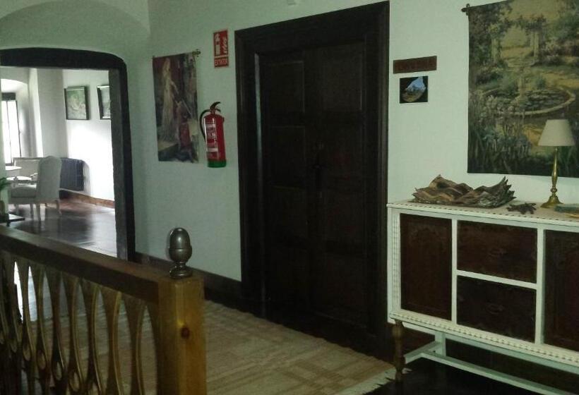 Отель Rural Palacio De Galceran