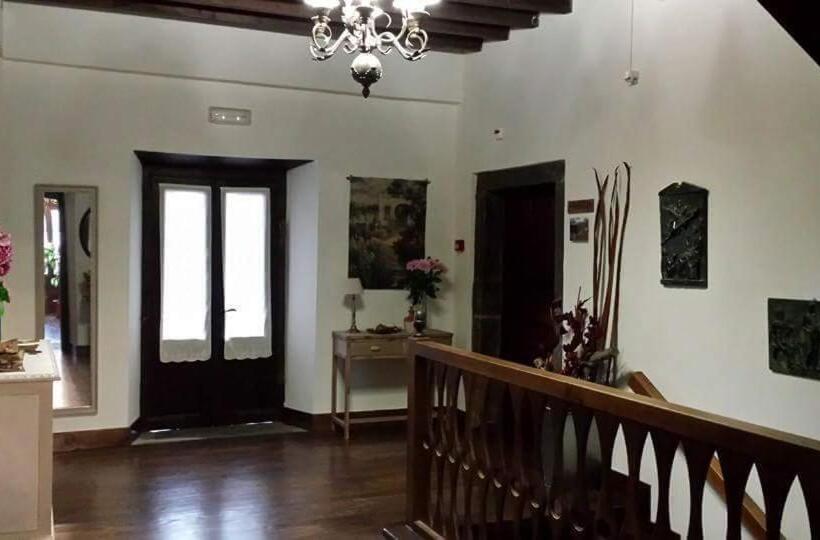 Отель Rural Palacio De Galceran