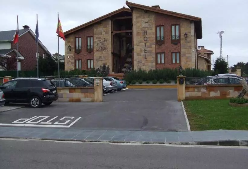 Hotelli Y Apartamentos Sur De La Bahía