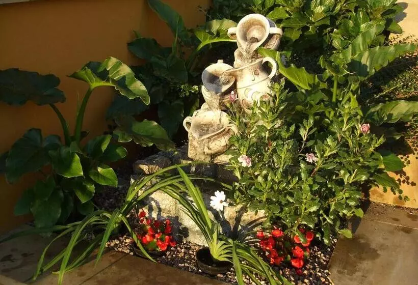 Hotelli Y Apartamentos Sur De La Bahía