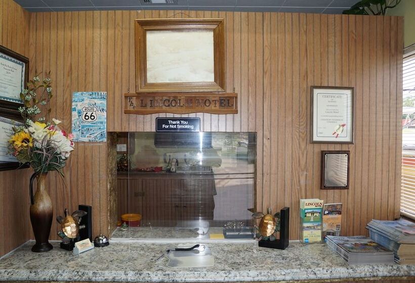Lincoln Motel