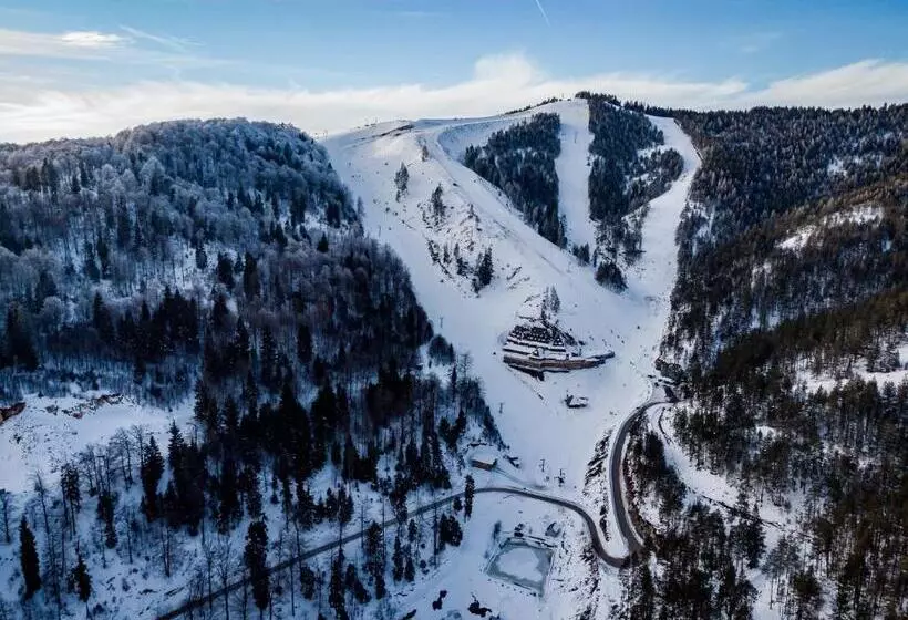 Mecavnik Resort
