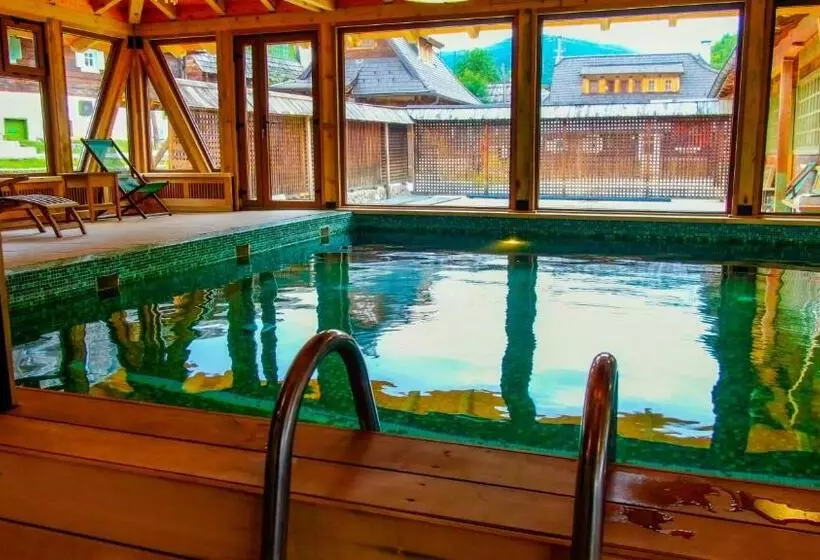Mecavnik Resort