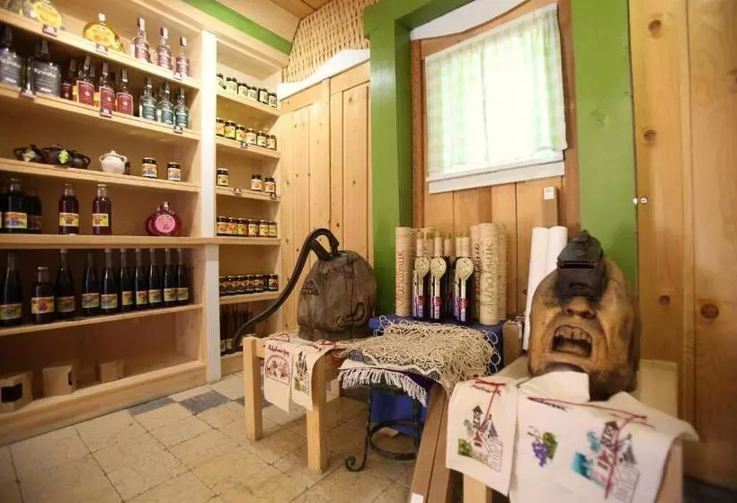 Mecavnik Resort