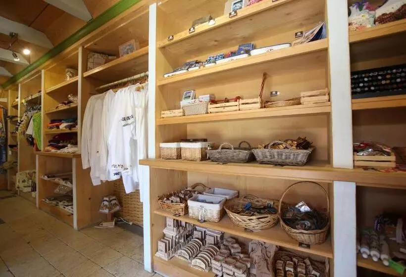 Mecavnik Resort