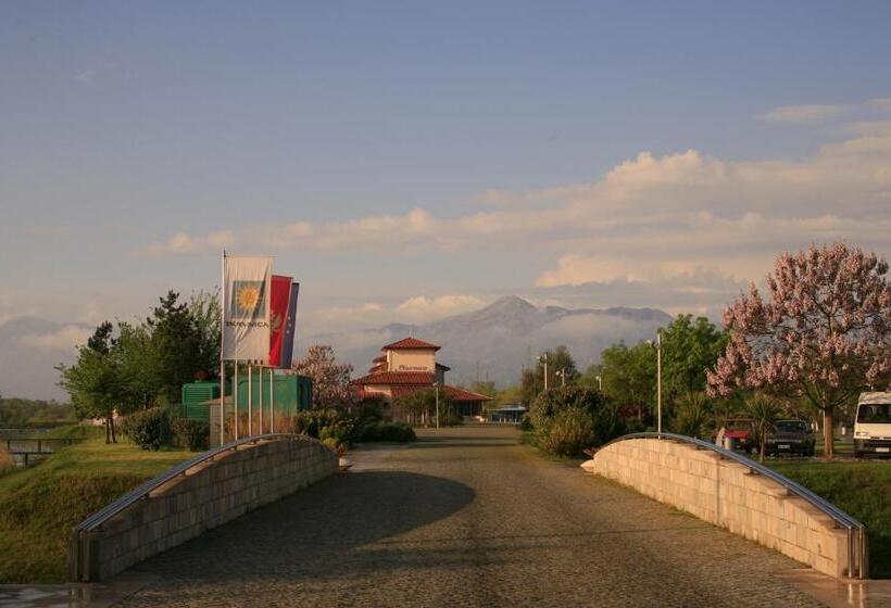 Plavnica Eco Resort