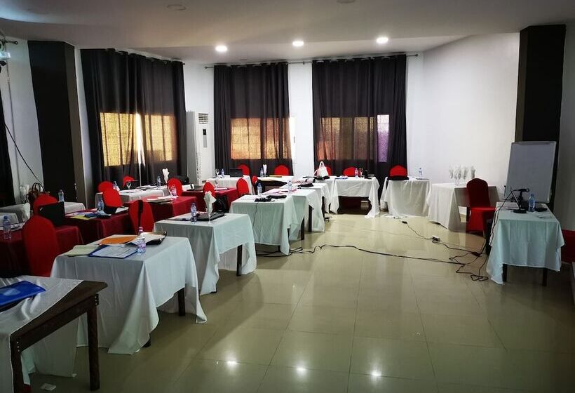 استراحتگاه Hôtel Téléphérique Annaba