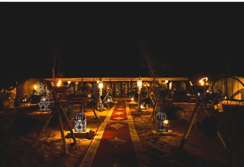 ホテル Sanmao Desert Luxury Camp