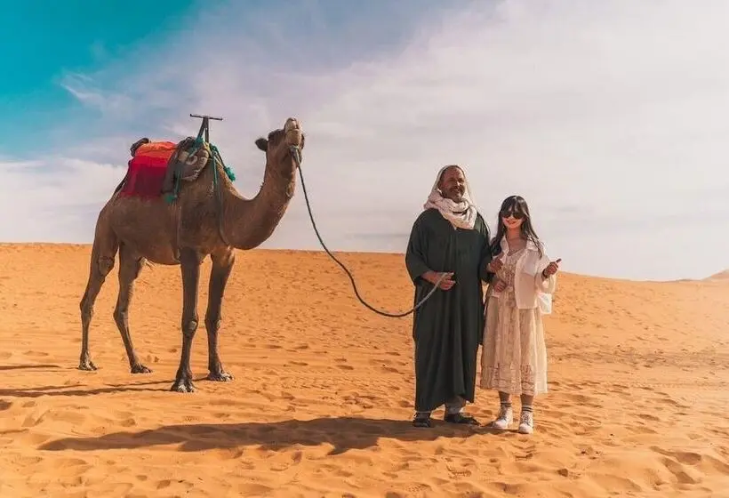 ホテル Sanmao Desert Luxury Camp