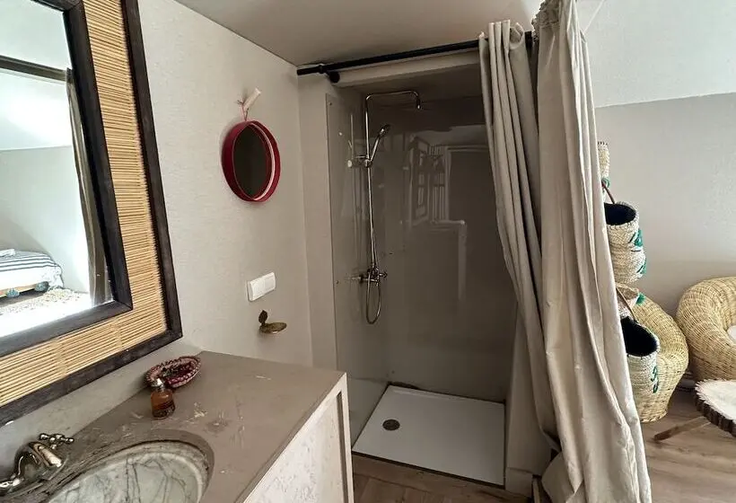 ホテル Sanmao Desert Luxury Camp
