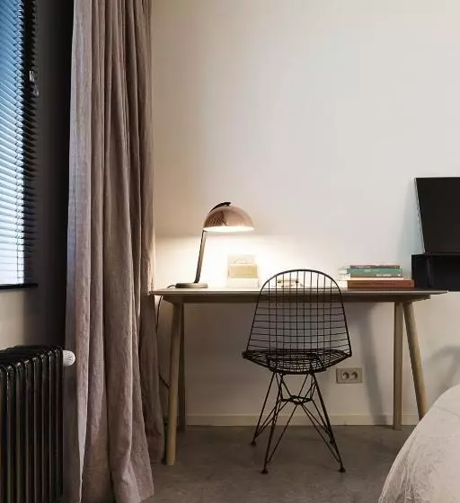 ベッドアンドブレックファースト Logieslogees