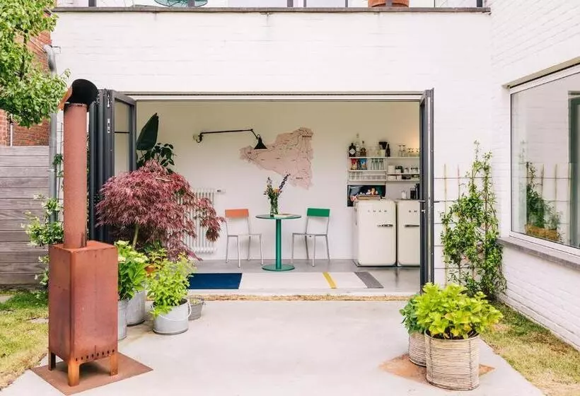 ベッドアンドブレックファースト Logieslogees