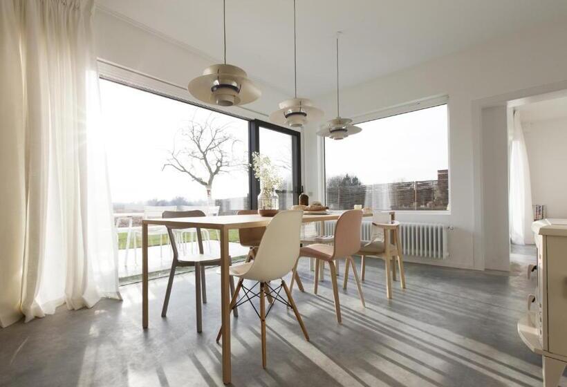 مبيت وإفطار Logieslogees