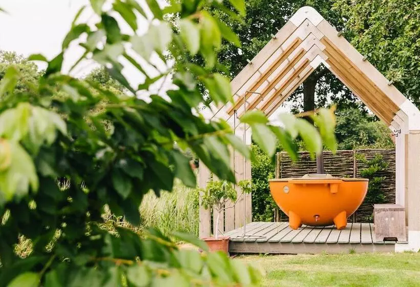 ベッドアンドブレックファースト Logieslogees