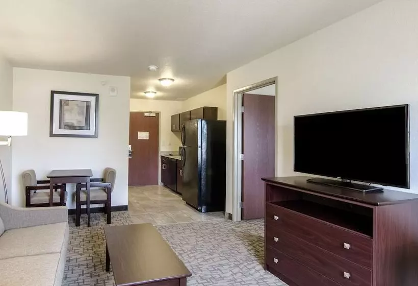 Hotelli Cobblestone Inn & Suites  Guernsey