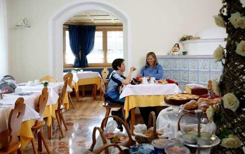 בית מלון כפרי Meuble Cima Bianca Garni