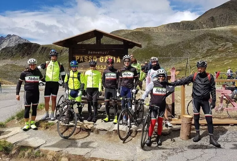 هتل Meuble Cima Bianca Garni