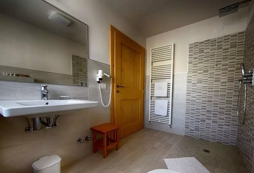 هتل Meuble Cima Bianca Garni