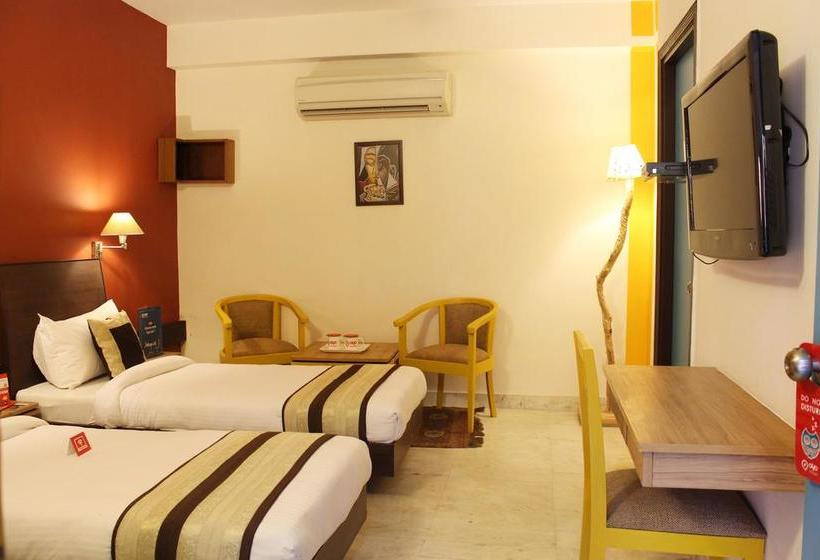 Отель Capital O 2457  Green Lotus