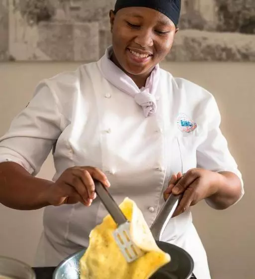 هتل Swahili Beach