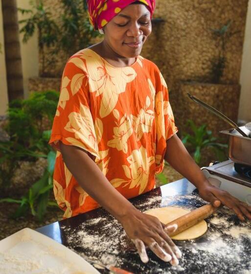 هتل Swahili Beach